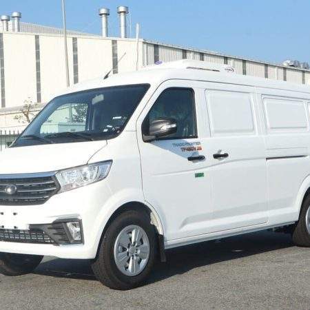 Mua xe van đông lạnh giá rẻ HCM