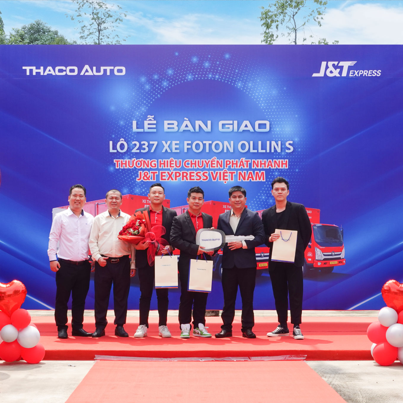 J&T Express sở hữu nhiều dòng xe tải do THACO AUTO sản xuất và phân phối